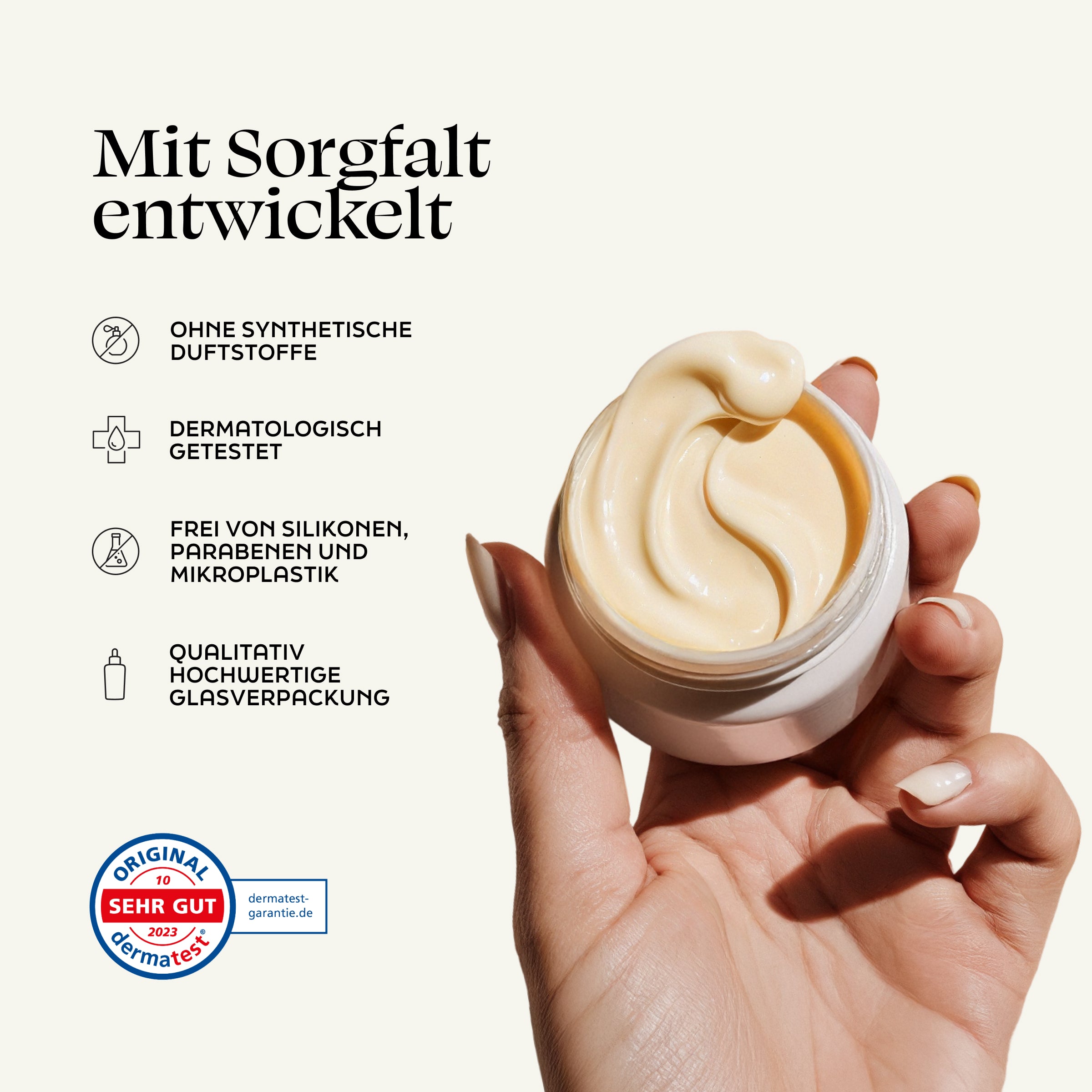 A hand holds an open jar of Night Cream Intense beside German text highlighting its regenerating night care benefits for dry, mature skin.