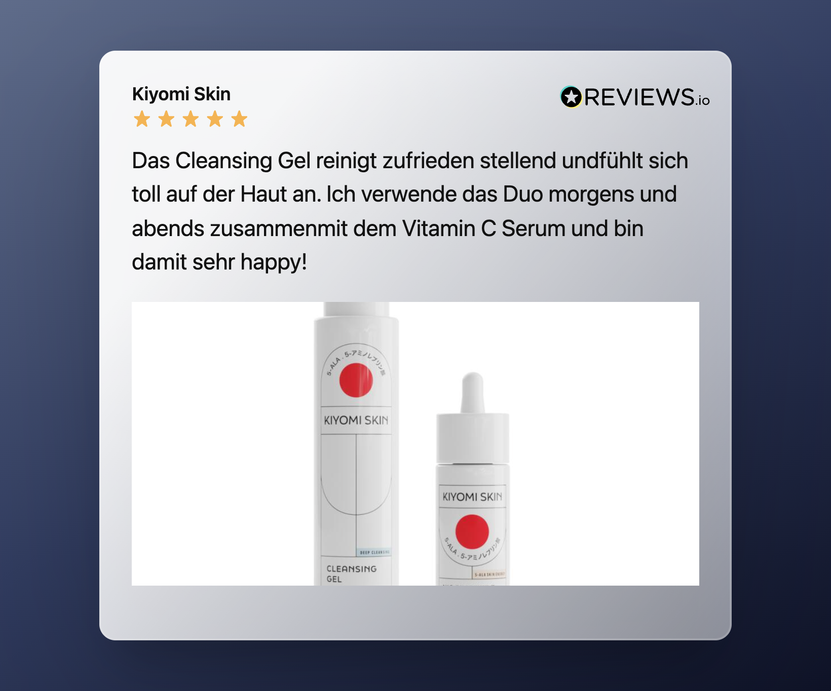 A 5-star review for Kiyomi Skin featuring the Reinigungsgel and Niacinamide Serum from the Glass Skin Starter Duo, beautifully showcased on a blue background.
