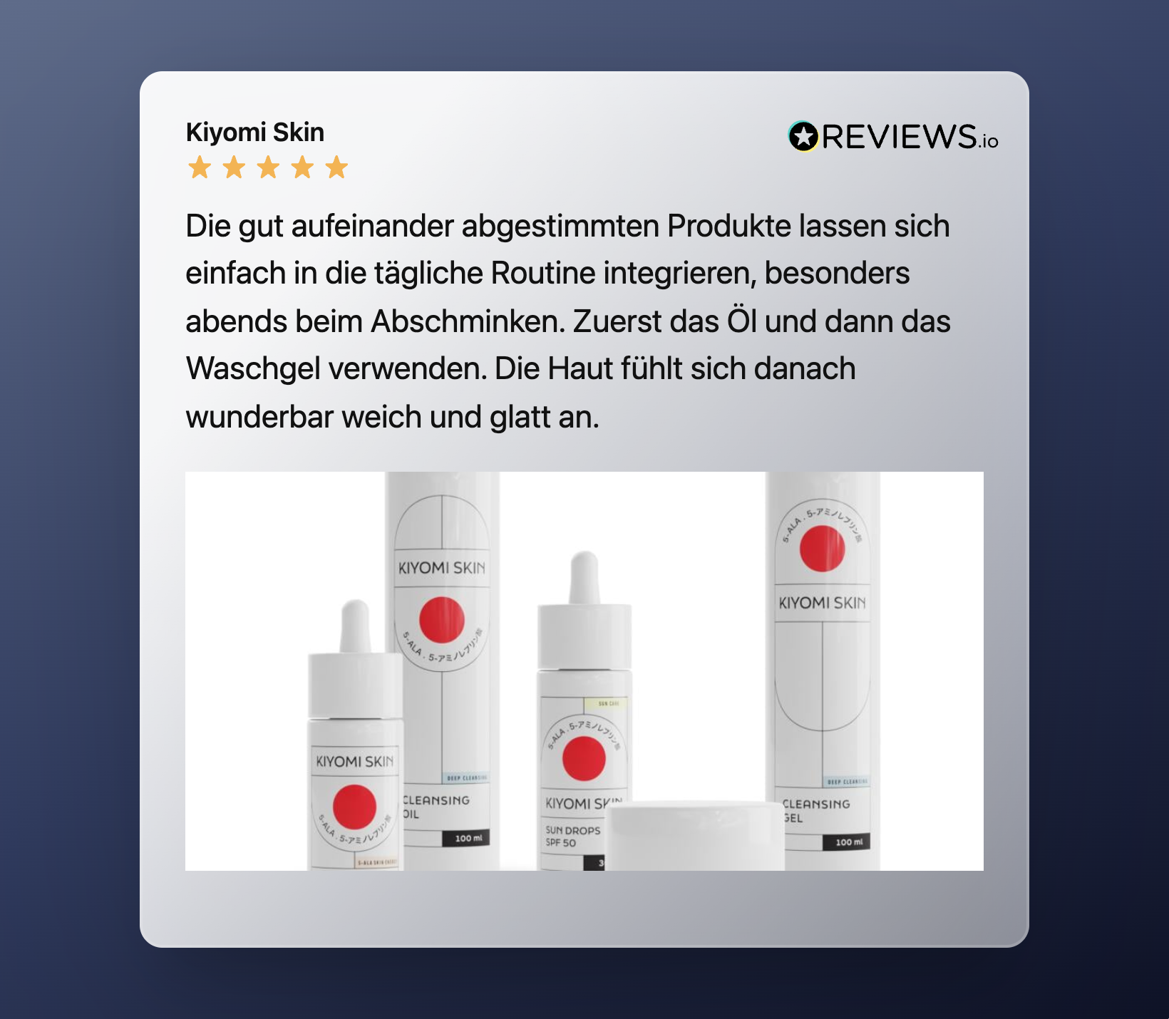 Five J-Beauty Glass Skin Must-Haves are displayed against a light background with a German customer review above them, highlighting die japanische Hautpflege in einer effektiven 5-Schritte-Routine.